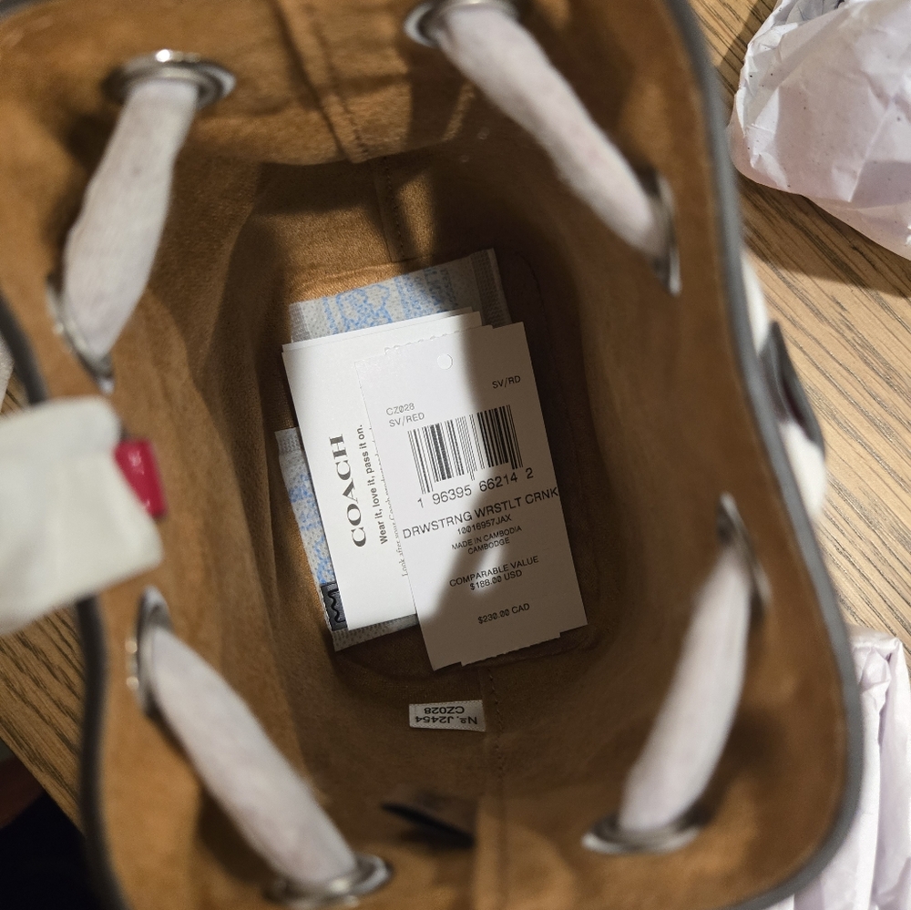 Coach Red Mini Patent Leather Drawstring Wristlet - Picture 3 of 10